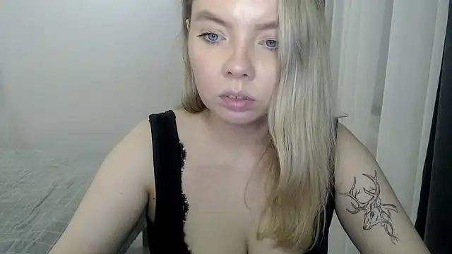 PolinaXXXJones online show from January 2025 04:04:01 PM