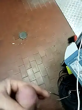 Porco81cazzo online show from December 2025 11:50:01 AM