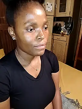 Snapshot of Smoochy_ chatting on December 2025 07:52:02 PM Smoochy online show from December 2025 07:52:02 PM