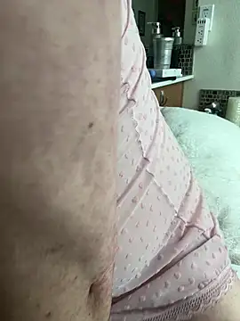 Snapshot of NinasNylonz chatting on February 2025 09:04:01 PM NinasNylonz online show from February 2025 09:04:01 PM