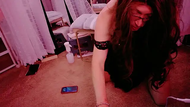 Snapshot of NinasNylonz chatting on November 2025 04:18:02 PM NinasNylonz online show from November 2025 04:18:02 PM