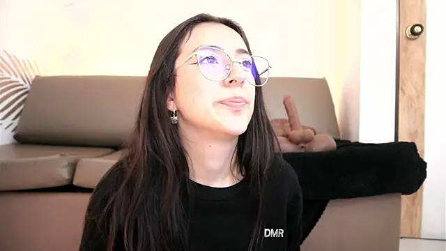 Sweet Sammy  online show from April 2026 07:53:01 PM