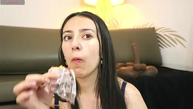 Snapshot of Sweet_Sammy_ chatting on May 2026 07:44:01 PM Sweet Sammy online show from May 2026 07:44:01 PM