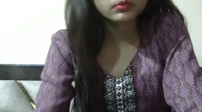 Snapshot of Aayesha chatting on February 2025 11:24:02 AM Aayesha online show from February 2025 11:24:02 AM