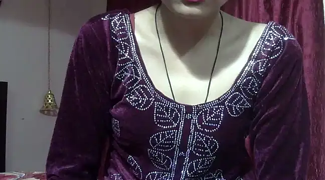 Snapshot of Aayesha chatting on March 2025 01:37:01 AM Aayesha online show from March 2025 01:37:01 AM