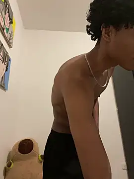 Masterikee online show from February 2025 06:13:02 PM