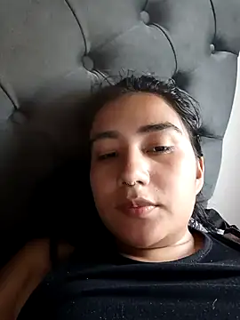 Snapshot of Hellen_Alex chatting on December 2024 06:09:02 PM Hellen Alex online show from December 2024 06:09:02 PM