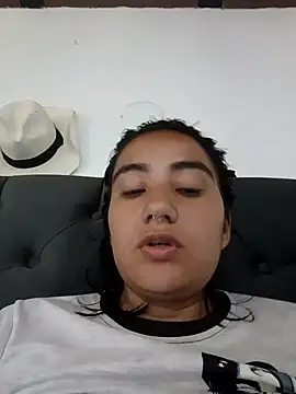 Snapshot of Hellen_Alex chatting on December 2024 02:38:02 PM Hellen Alex online show from December 2024 02:38:02 PM