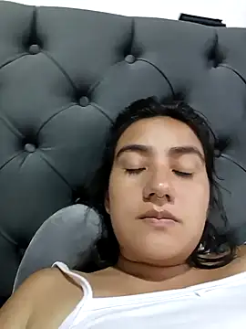 Snapshot of Hellen_Alex chatting on January 2025 08:48:01 PM Hellen Alex online show from January 2025 08:48:01 PM