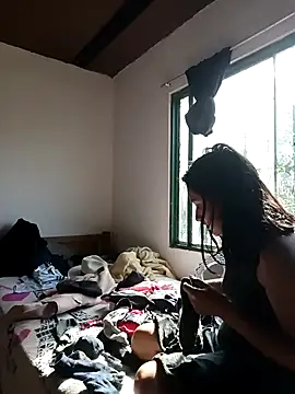 Snapshot of Hellen_Alex chatting on January 2025 02:11:01 PM Hellen Alex online show from January 2025 02:11:01 PM