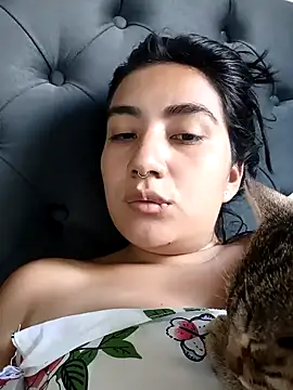 Snapshot of Hellen_Alex chatting on January 2025 03:18:02 PM Hellen Alex online show from January 2025 03:18:02 PM