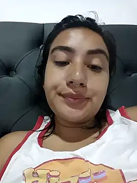 Snapshot of Hellen_Alex chatting on January 2025 03:02:01 PM Hellen Alex online show from January 2025 03:02:01 PM