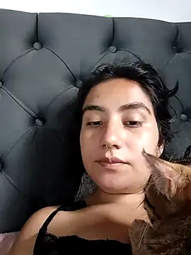 Snapshot of Hellen_Alex chatting on January 2025 02:32:01 PM Hellen Alex online show from January 2025 02:32:01 PM