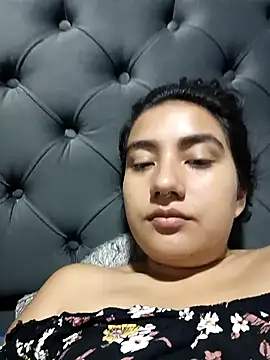 Snapshot of Hellen_Alex chatting on February 2025 02:45:01 PM Hellen Alex online show from February 2025 02:45:01 PM