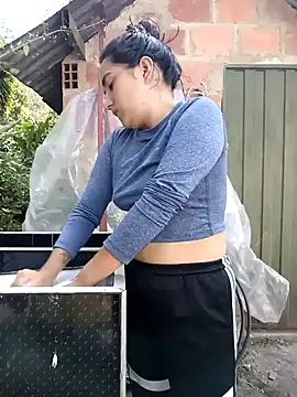 Snapshot of Hellen_Alex chatting on February 2025 03:06:01 PM Hellen Alex online show from February 2025 03:06:01 PM