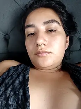 Snapshot of Hellen_Alex chatting on February 2025 08:42:01 PM Hellen Alex online show from February 2025 08:42:01 PM