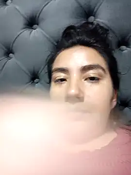 Snapshot of Hellen_Alex chatting on February 2025 05:20:02 PM Hellen Alex online show from February 2025 05:20:02 PM