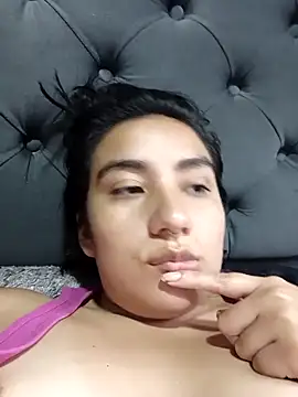 Snapshot of Hellen_Alex chatting on March 2025 08:37:02 PM Hellen Alex online show from March 2025 08:37:02 PM