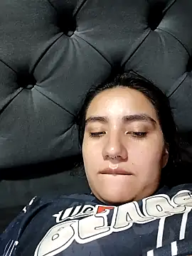 Snapshot of Hellen_Alex chatting on September 2025 11:04:01 PM Hellen Alex online show from September 2025 11:04:01 PM