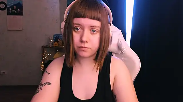 Snapshot of June_shy0 chatting on January 2025 08:57:02 AM June shy0 online show from January 2025 08:57:02 AM