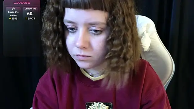 Snapshot of June_shy0 chatting on February 2025 10:28:01 AM June shy0 online show from February 2025 10:28:01 AM