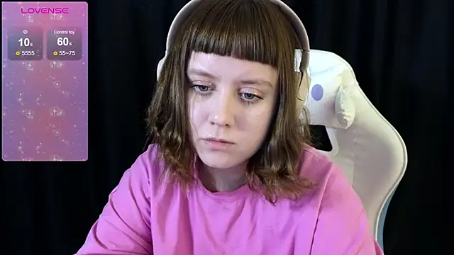 Snapshot of June_shy0 chatting on February 2025 08:18:01 AM June shy0 online show from February 2025 08:18:01 AM