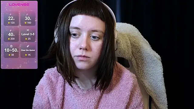 Snapshot of June_shy0 chatting on March 2025 08:19:02 AM June shy0 online show from March 2025 08:19:02 AM