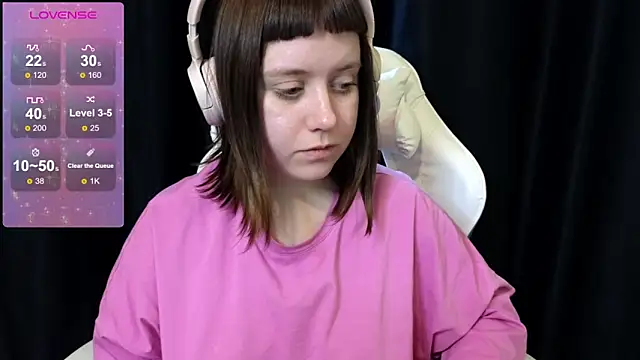 Snapshot of June_shy0 chatting on March 2025 07:36:01 AM June shy0 online show from March 2025 07:36:01 AM