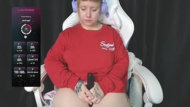 Snapshot of June_shy0 chatting on September 2025 06:24:02 AM June shy0 online show from September 2025 06:24:02 AM