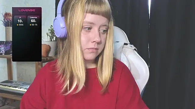 Snapshot of June_shy0 chatting on September 2025 07:32:02 AM June shy0 online show from September 2025 07:32:02 AM