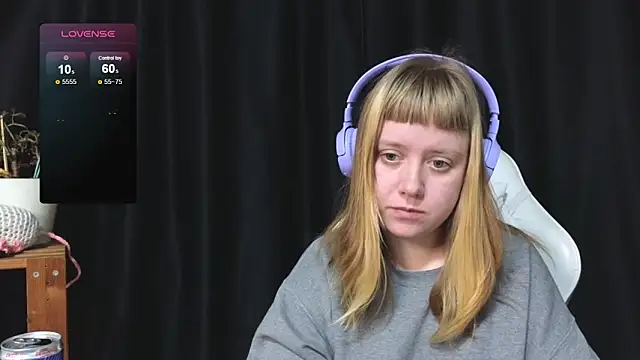 Snapshot of June_shy0 chatting on November 2025 08:17:02 AM June shy0 online show from November 2025 08:17:02 AM