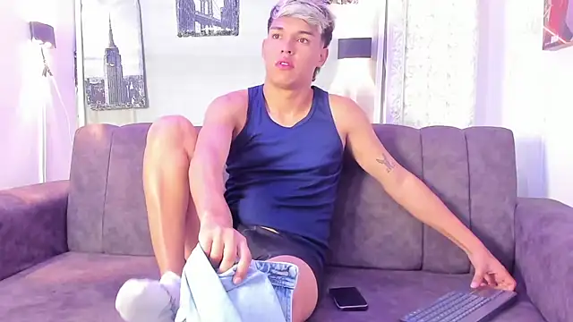 ryan carter08 online show from September 2025 12:54:01 PM