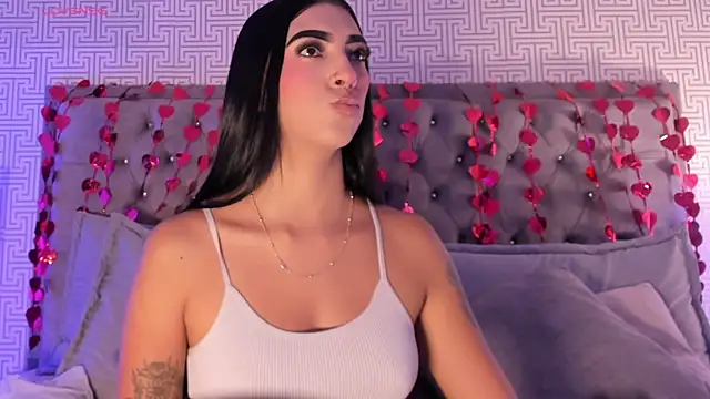 AriRobert  online show from February 2026 12:16:01 PM