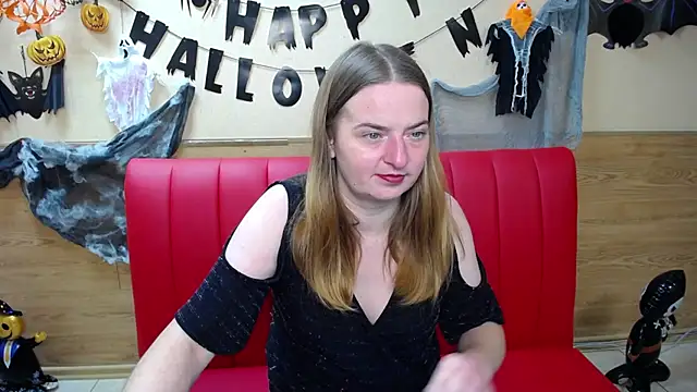 FreyaDak online show from October 2025 06:01:01 PM