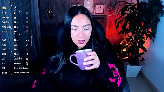 Snapshot of miichael_black chatting on October 2025 09:26:02 PM miichael black online show from October 2025 09:26:02 PM