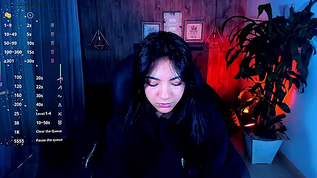 Snapshot of miichael_black chatting on November 2025 06:09:02 PM miichael black online show from November 2025 06:09:02 PM