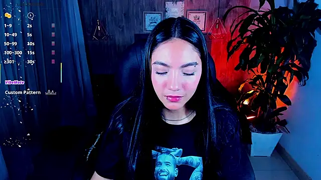 Snapshot of miichael_black chatting on November 2025 09:04:02 PM miichael black online show from November 2025 09:04:02 PM