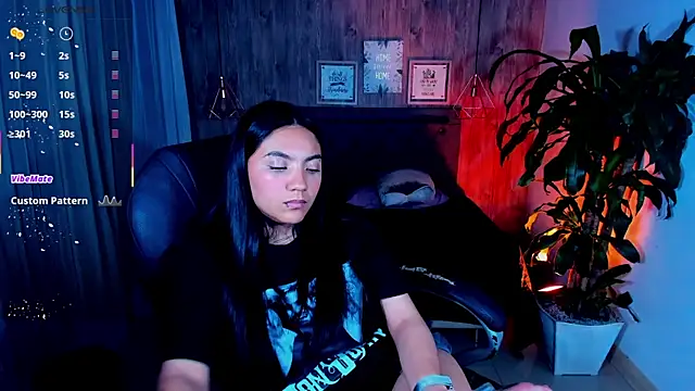 Snapshot of miichael_black chatting on November 2025 09:09:01 AM miichael black online show from November 2025 09:09:01 AM