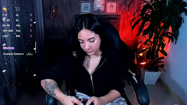 Snapshot of miichael_black chatting on November 2025 02:30:01 PM miichael black online show from November 2025 02:30:01 PM