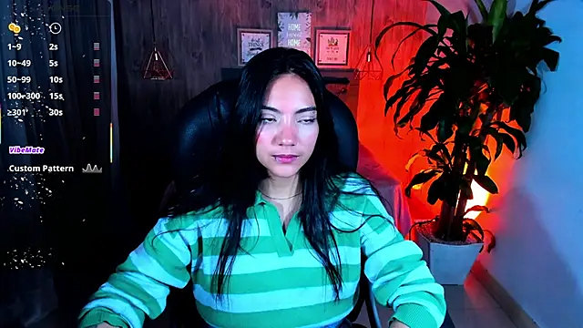 Snapshot of miichael_black chatting on December 2025 10:06:02 PM miichael black online show from December 2025 10:06:02 PM