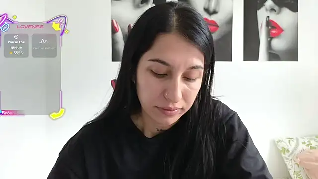 Snapshot of tammyandrade_ chatting on April 2026 01:16:02 PM tammyandrade online show from April 2026 01:16:02 PM