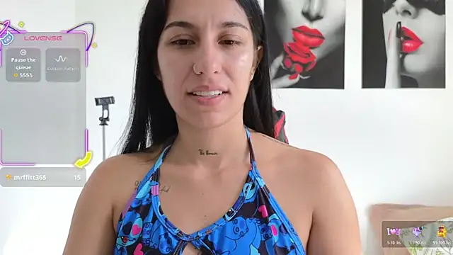 Snapshot of tammyandrade_ chatting on May 2026 01:40:01 PM tammyandrade online show from May 2026 01:40:01 PM