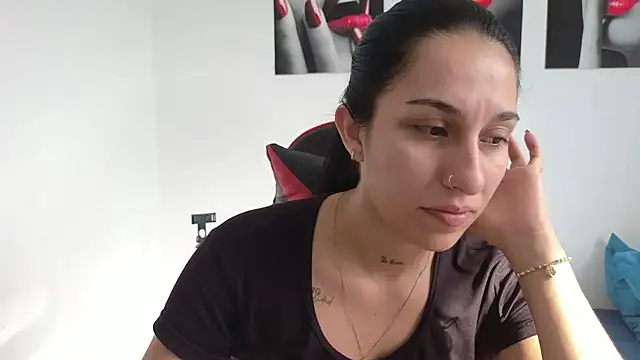 tammyandrade  online show from July 2026 01:50:01 PM