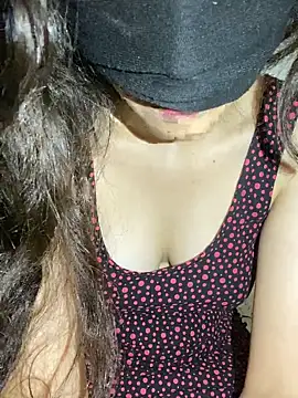 Snapshot of Chahrazad66 chatting on September 2025 01:16:02 AM Chahrazad66 online show from September 2025 01:16:02 AM