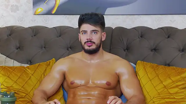 Snapshot of DustinKeent chatting on December 2024 12:02:01 AM DustinKeent online show from December 2024 12:02:01 AM