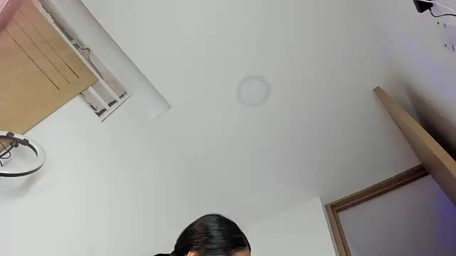 emiily15   online show from June 2026 10:18:02 PM