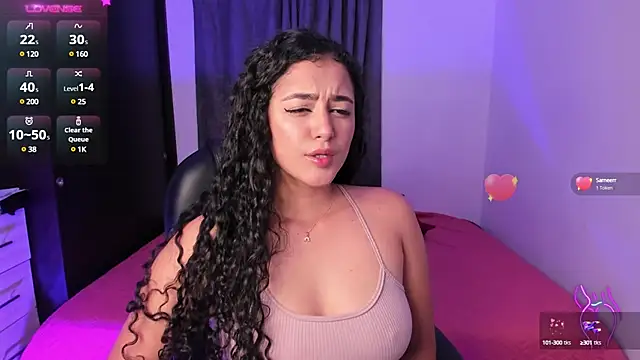 Snapshot of Adhara-zanne chatting on December 2024 04:04:01 AM Adhara-zanne online show from December 2024 04:04:01 AM