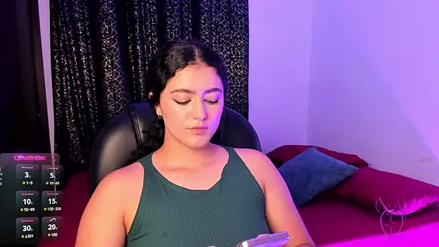 Snapshot of Adhara-zanne chatting on February 2025 04:41:02 AM Adhara-zanne online show from February 2025 04:41:02 AM