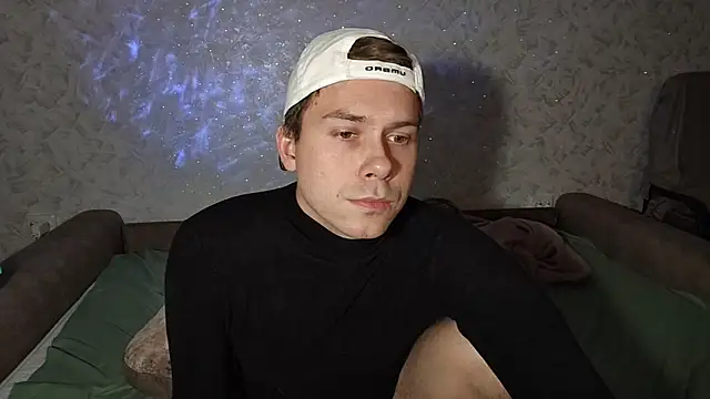 Snapshot of mike_peach chatting on December 2024 12:34:01 AM mike peach online show from December 2024 12:34:01 AM