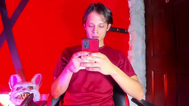 LilOwen  online show from March 2026 05:17:01 PM